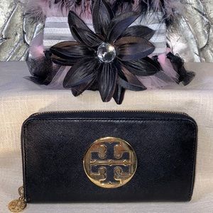 Tory Burch vintage leather wallet 💖